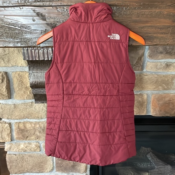 The North Face Puffer Vest - Picture 5 of 8